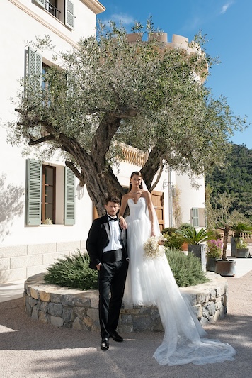 Vivienne Westwood bridal gown styled by Sam Ruiz — Son Bunyola, Mallorca