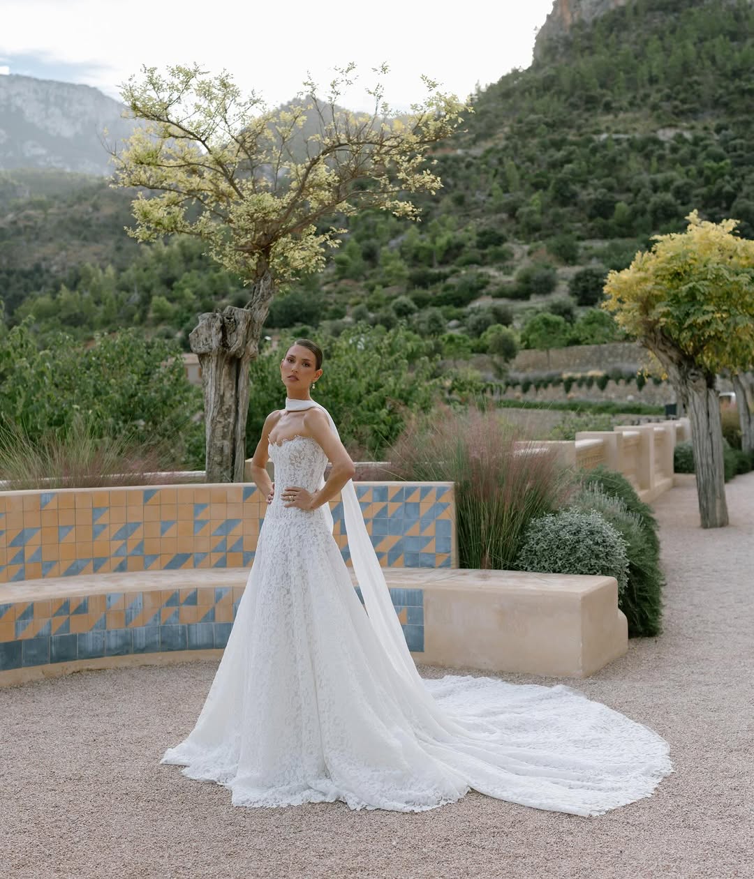 Bridal fashion styling — Son Bunyola, Mallorca — It's Giving Bridal